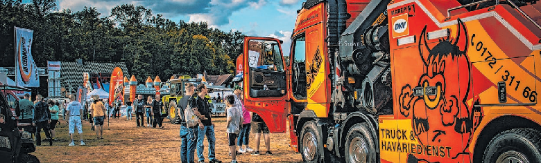 Besucher sind zum Gespräch am Fahrzeug eingeladen. HAVARIEDIENST