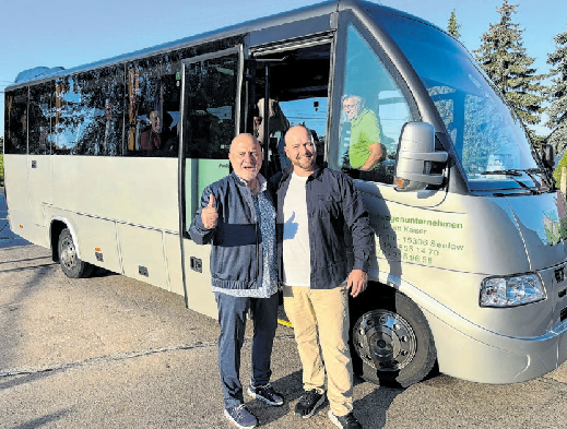 Einsteigen bitte, hieß es vor kurzem für Guido und Felix Perlwitz und das Team der Perlwitz GmbH. Zum Jubiläum gings zum Firmenausflug nach Berlin.