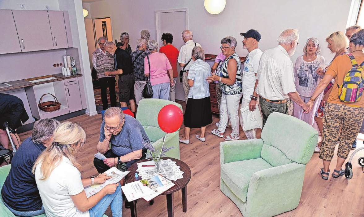 Viele Gäste des Tages der offenen Tür nutzten die Gelegenheit, die vollausgestattete, altersgerechte Musterwohnung zu besichtigen.