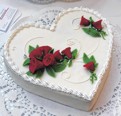 Ein Muss bei jeder Hochzeit: die Torte Foto: MOZ-Archiv