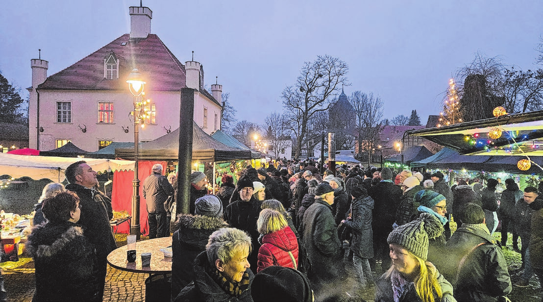 Stimmungsvoller Markt am Jagdschloss in Groß Schönebeck