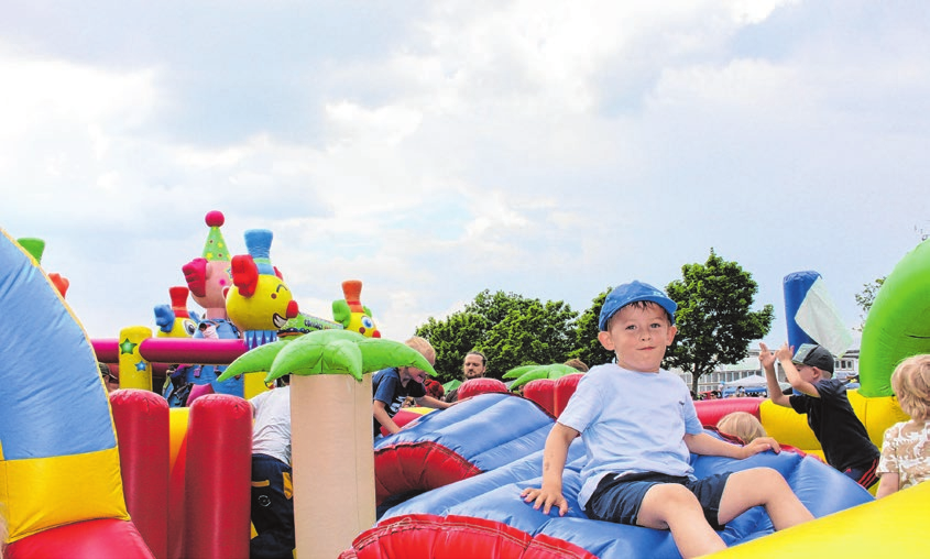 Das 14. Kinderfest am 1. Juni war, wie die Jahre zuvor, ein voller Erfolg und zauberte den Kindern sowie deren Eltern und Großeltern ein breites Lächeln ins Gesicht.