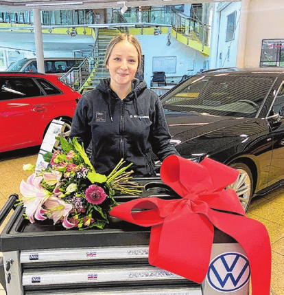 Lehrling des Monats: Natalie Kiesewetter, Auszubildende Kfz-Mechatronikerin im 2. Lehrjahr Foto: Handwerkskammer FF (O)