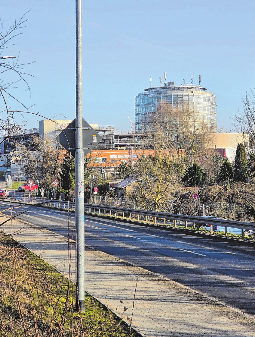 Über die Ladestraße gelangt man problemlos zur Bahnhofspassage. Foto: Andreas Kampa