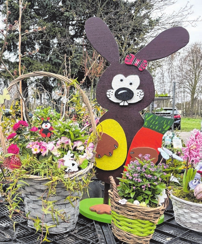 Ostern war in der Letschiner Gärtnerei Arndt angesagt. Dazu passend wurden hier Osternester, -körbe und Dekoartikel angeboten. Fotos: Bernd Röseler