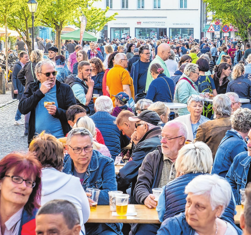 Voll besetzt: Wie schon im Vorjahr werden die Sitzplätze in der Rosenstraße sicher wieder gut gefüllt sein.