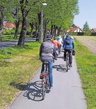 Gemeinschaftliches Radeln am Eggersdorfer Rehwinkel