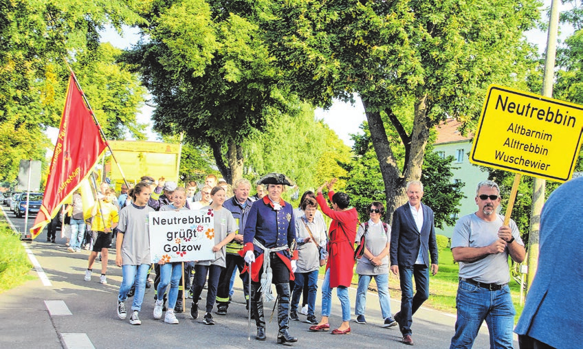 Oderbruchtag in Neutrebbin 2019: Auch der Alte Fritz marschierte damals mit. Archivfoto: Ulf Grieger