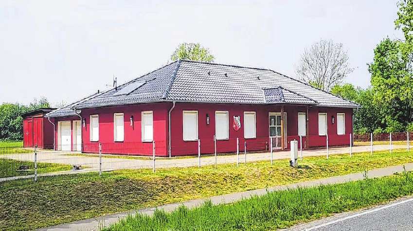 Der Sportplatz und das Vereinsheim sind in der Petershagener Straße 1 in Jacobsdorf OT Petersdorf zu finden.