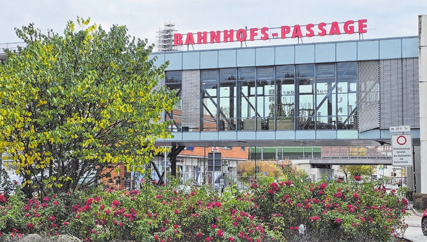 Der Übergang vom ursprünglichen Teil der Bahnhofspassage zum Anbau wurde 2006 eingeweiht.