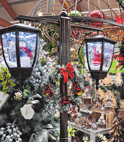 Es weihnachtet sehr: Im toom-Baumarkt in Fürstenwalde Nord ist die Auswahl an Advents-Dekoartikel groß.