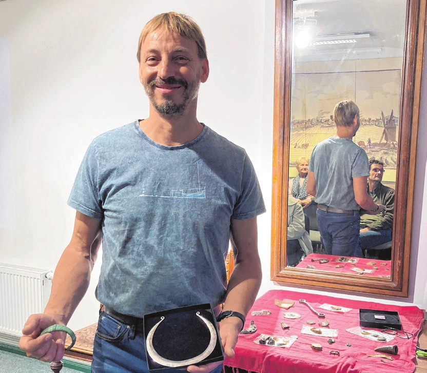 Bodendenkmalpfleger Mike Hille hält spannende Vorträge, hier in Strausberg. Foto: Jana Posna