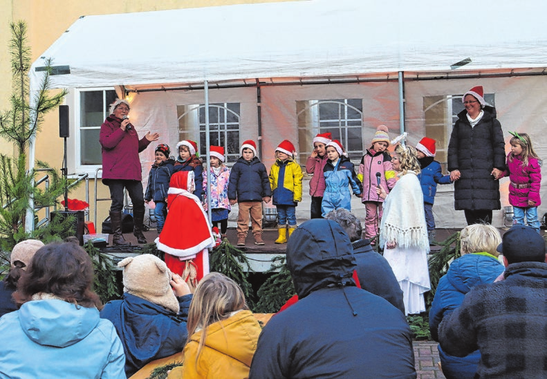 Der Auftritt der Steppkes vom Kinderstübchen gehört in Waldsieversdorf jedes Jahr unbedingt dazu.