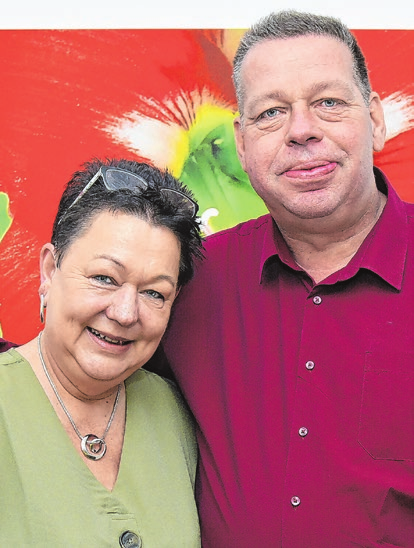 Sind auch im neuen Jahr immer für ihre Kundinnen und Kunden da: Heike und Michael Pfeiffer von der LVM-Agentur Pfeiffer in Dolgelin.