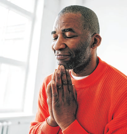 Wie war das alte Jahr? Was habe ich im Neuen Jahr vor? Das Aufräumen, ob im Haushalt oder im eigenen Leben, hilft dabei, Ballast loszuwerden. Foto: Westend61/dpa