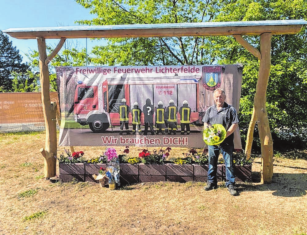 Von der Fleischerei wurde eine große Infotafel gesponsert, auf der jeder Ankündigungen machen kann. Foto: Rünzel