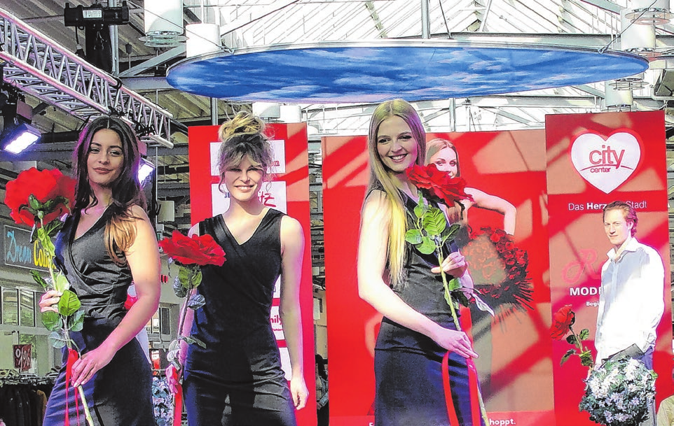 Die große Modenschau im City Center Eisenhüttenstadt sorgte im letzten Jahr für strahlende Gesichter, frische Looks und echte Laufstegmomente mitten im Center.