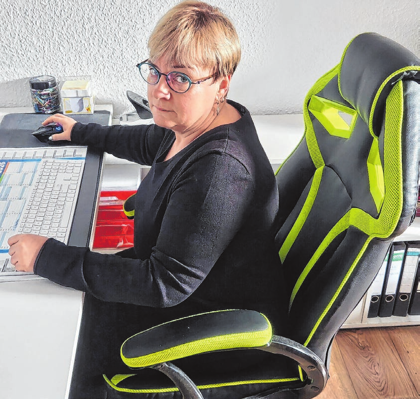 Ehefrau Mandy kümmert sich um die Buchhaltung. Sie hält ihrem Mann den Rücken frei für das Tagesgeschäft.