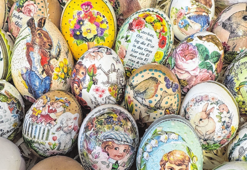 Bunt, detailreich und mit viel Liebe gestaltet: Die Ostereier zeigen die kreative Vielfalt der Serviettentechnik. Foto: Haus des Gastes