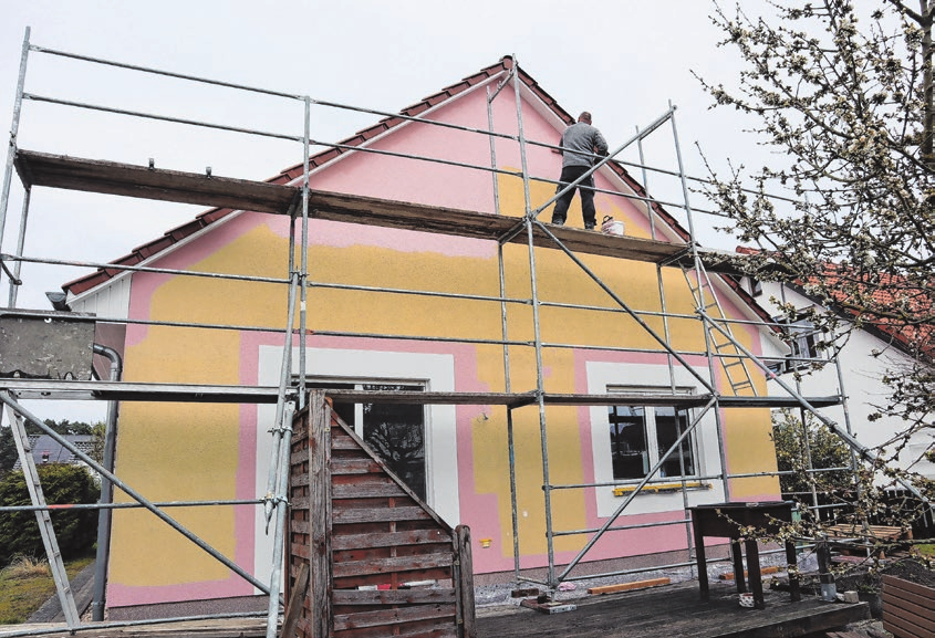 Die neue Fassade eines Hauses in Müllrose war in wenigen Wochen fertig.