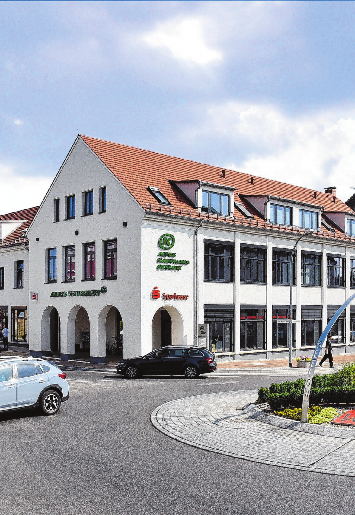 Eines der wichtigsten und markantesten Projekte des Planungsbüros denkmalgerechte pro³ war der Umbau des in Seelow. Alten Kaufhauses