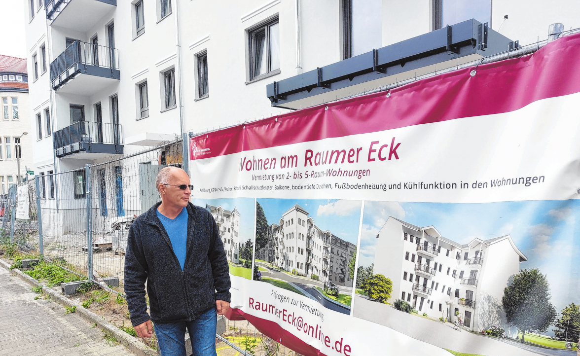 Der Eberswalder Marcus Wendt und seine Vision: Der Geschäftsführer der Firma NEWE Massivhaus mit Sitz in der Waldstadt und Berlin baut zum ersten Mal in seiner Stadt.