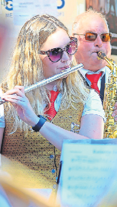 Schwungvolle Musik, buntes Programm und leckeres für den Gaumen erwarten die Besucher auch am neuen Festort. Fotos: Avanti/Ralf Poller