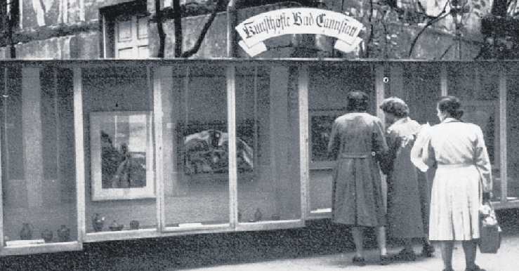 Als Freilichtgalerie mit Schaukästen in der Passage zwischen Marktstraße und Badstraße nahm alles seinen Anfang. Foto: Kunsthöfle
