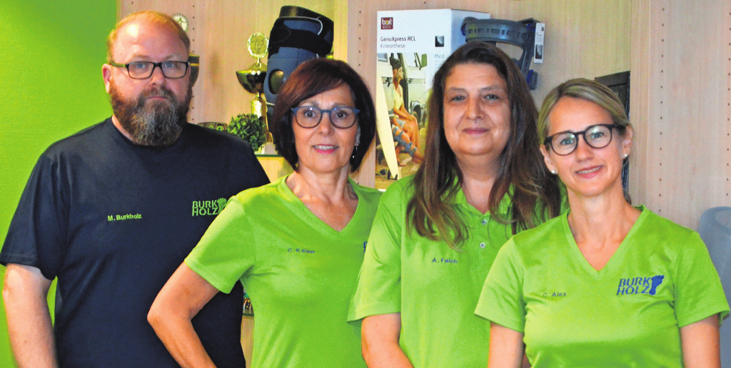 Das Team von Orthopädie-Schuhtechnik Burkholz in Steinheim (v. links): Markus Burkholz, Claudia Kaiser, Anja Falch und Clarissa Alex. Foto: Tanja Schaaf