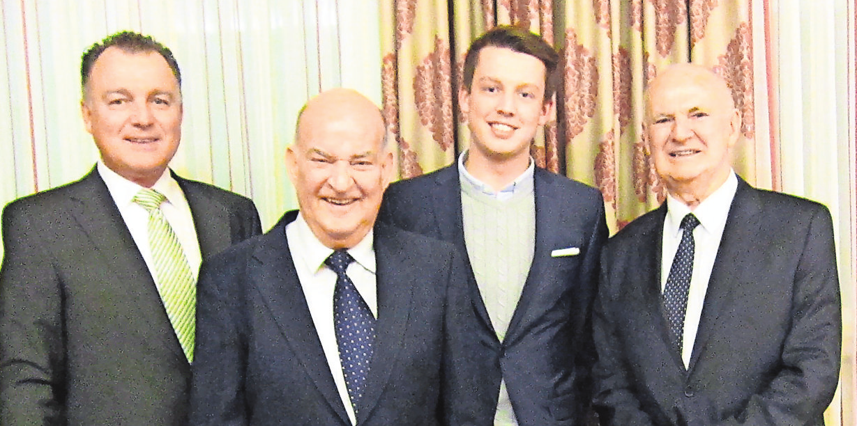 Das Gruppenbild zeigt (von links) den Geschäftsführer Gernot Walter, Fritz Zerweck, Leon Walter und Karl Mergenthaler. 