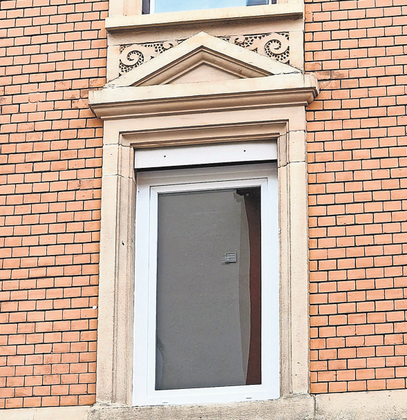 Aufwertung: Altbau mit neuem Fenster. Fotos: Pritsch