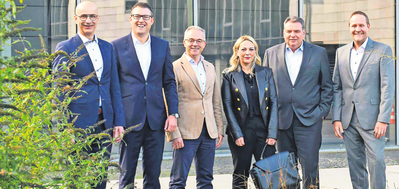 Die Expertenrunde zum Wealth Management (v.l.): Moderator Heimo Fischer, Johannes Ehmann (Commerzbank), Tiemo Kobera (Key Account Südwest Media Network), Silke Siegel-Kirschenmann (BW-Bank), Markus Heilig (Bethmann Bank) und Joachim Wolfangel (Quirin Privatbank). Foto: Lichtgut/Max Kovalenko