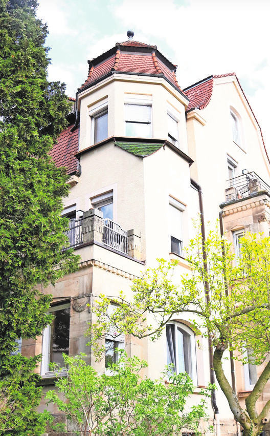 Stationär in dieser Villa, aber auch zuhause oder im Pflegeheim erhalten Sterbende die Begleitung der Ehrenamtlichen des Hospiz.