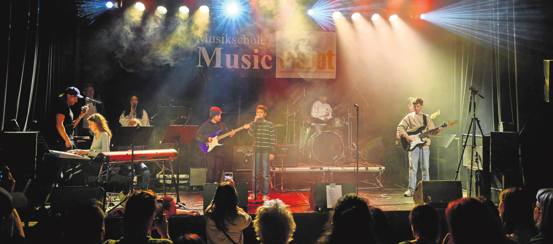 Auftritt der jungen Musiker beim Schülerkonzert 2025. Foto: Music Planet