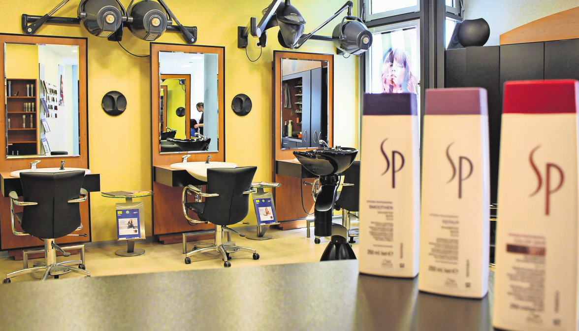 Eine entspannte Wohlfühlatmosphäre ist im Friseursalon von Norbert Seiler garantiert und nur hochwertige Produkte kommen hier zum Einsatz. Foto: Tatjana Eberhardt/arc