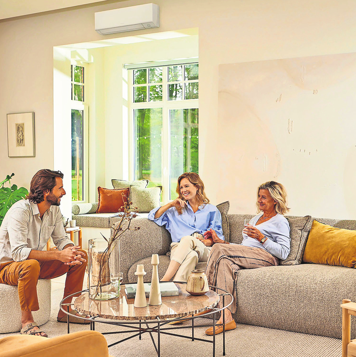 Kühlen Kopfbehalten: Klimaanlagen sorgen an heißen Tagen für angenehme Temperaturen im Zuhause. Foto: djd, © 2023 Daikin - La Movida
