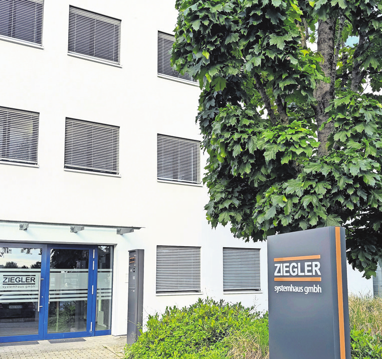 Der Sitz der Ziegler Systemhaus GmbH in Stuttgart-Wangen. Das kleine Bild zeigt den alten Standort bis zum Umzug 2023.