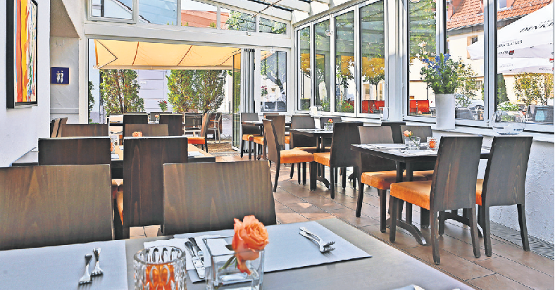 Hirsch Weinstuben verfügt über 120 Plätze im Außenbereich.