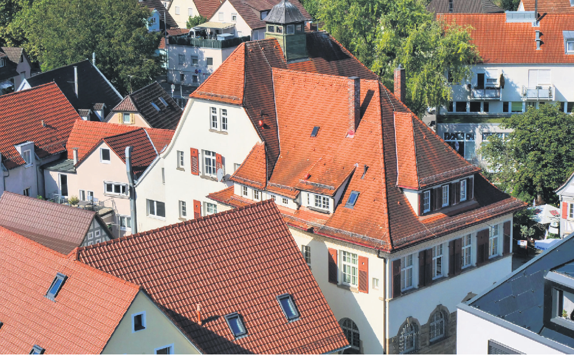 Eröffnet wird der Knausbira-Sonntag am Bezirksrathaus mit einem etwa einstündigen Programm. Fotos: Jürgen Brand