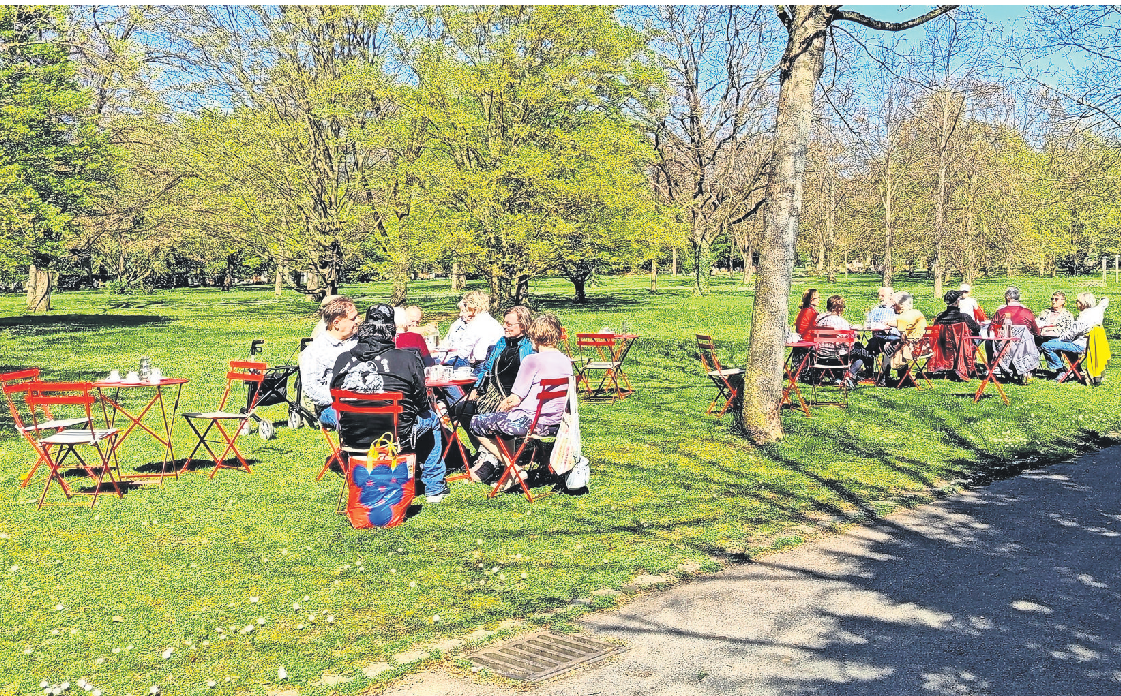 Jeden Dienstag gibt es das Beisammensein mit Kaffee und Kuchen auf dem Hauptfriedhof in Steinhaldenfeld.