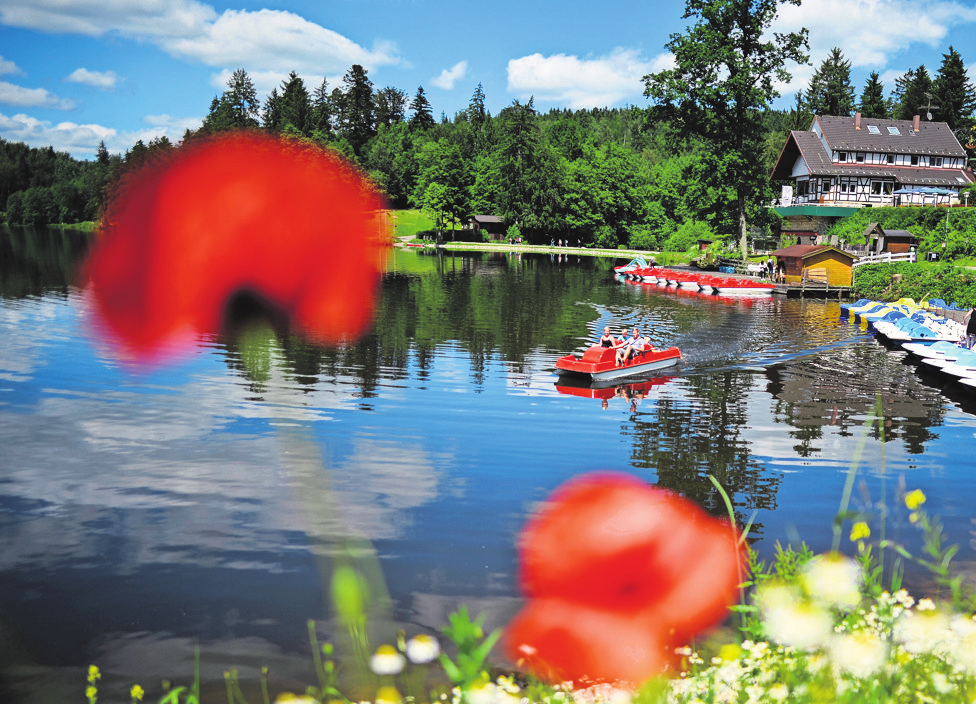 Der Ebnisee, der für Abkühlung an heißen Tagen sorgt.