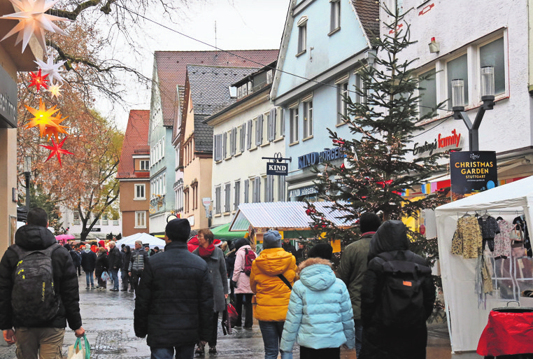 In der Marktstraße wird flaniert.