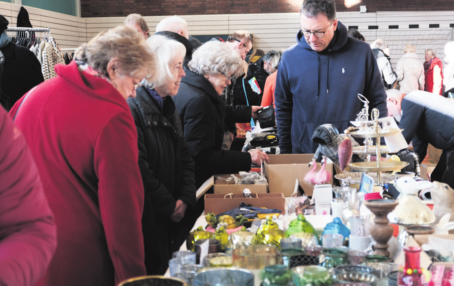 Einkaufen und Geld sparen beim Schnäppchenmarkt in Gablenberg am 8