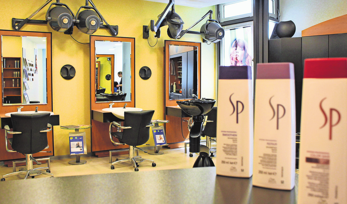 Eine entspannte Wohlfühlatmosphäre ist im Friseursalon von Norbert Seiler garantiert und nur hochwertige Produkte kommen hier zum Einsatz. Foto: Tatjana Eberhardt/arc
