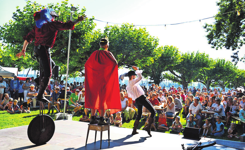 Lachen und Staunen ist angesagt beim vielfältigen Programm Seenachtfestes. des Foto: Veranstalter
