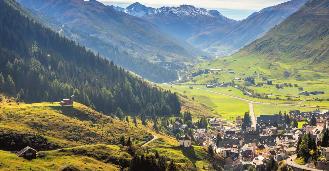 Idyllische Landschaft des Dorfes Andermatt<br/>Alde stock.adobe.com, Globalis