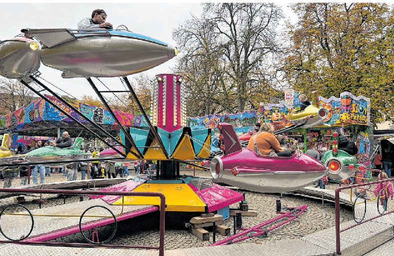 Bei der Söflinger Kirchweih kommt jeder auf seine Kosten. Fotos: Ulrike Hoche