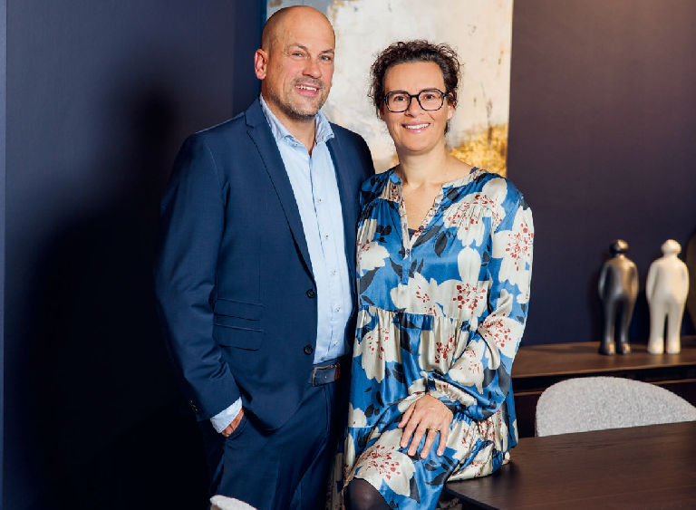 Stefanie Rau-Bauer und Jürgen Bauer. von „rau Wohngefühl“.