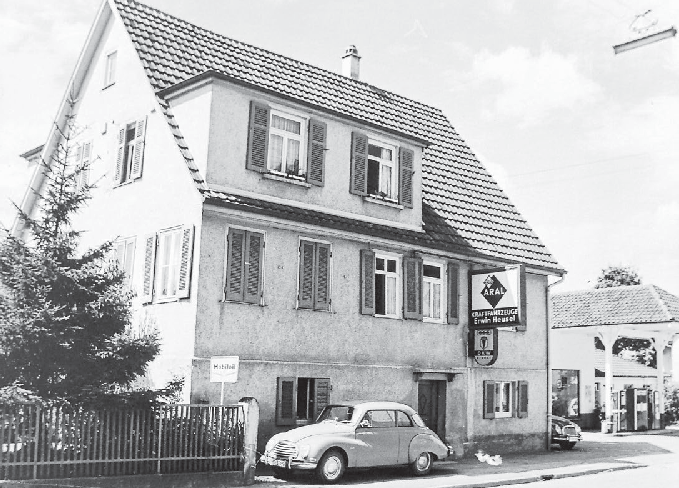 Aus einer kleinen Tankstelle wurde über acht Jahrzehnte hinweg ein erfolgreiches Autohaus...