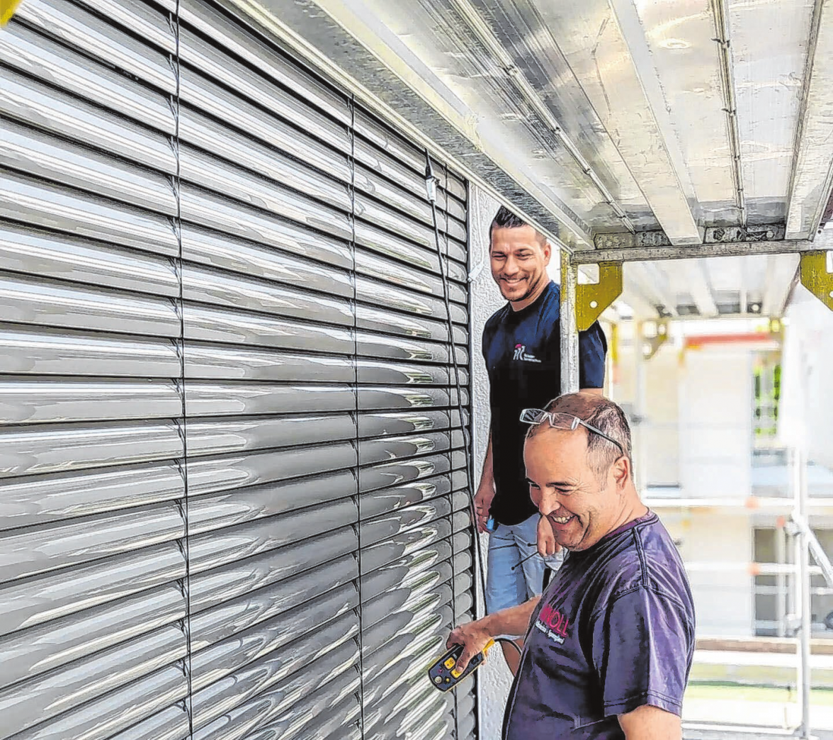 Die Fachleute von Knoll sind mit Erfahrung und Sachkenntnis die Experten vor Ort. Foto: Knoll Rollladenbau